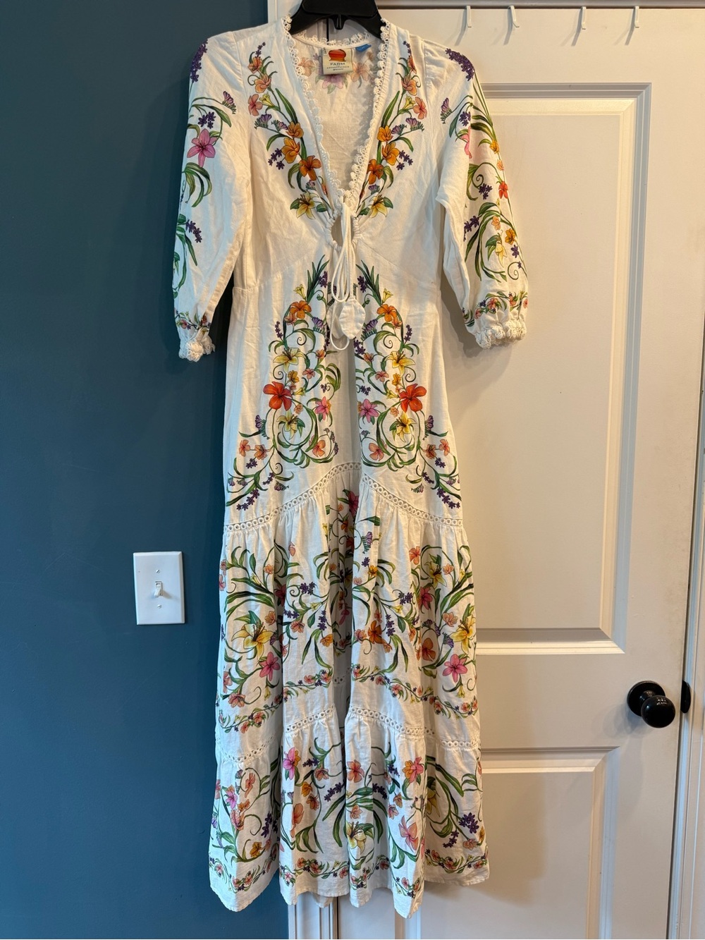 Farm Rio x Anthropologie Long-Sleeve Cutout
Maxi Dress - Picture 3 of 7